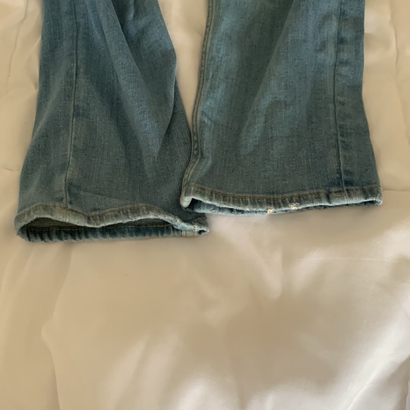 Boy’s Abercrombie kids tapered fit ripped style jeans. Size 13/14 - Picture 2 of 6